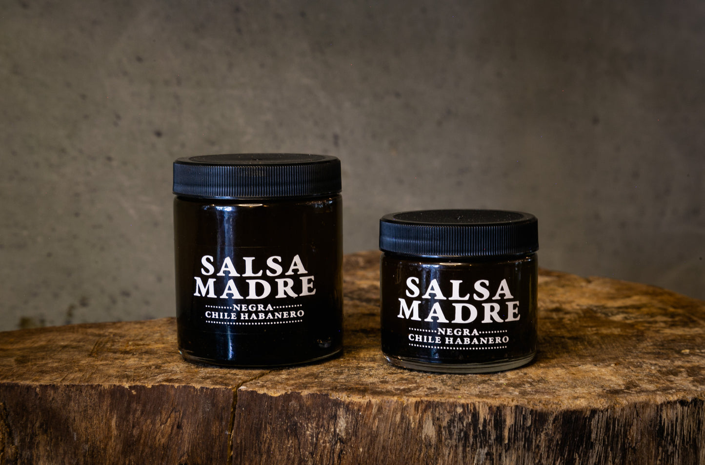 Salsa Negra de Chile Habanero